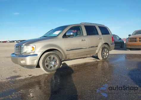 2009 Chrysler Aspen Limited z USA, uszkodzony, nr VIN 1A8HW58P89F713537